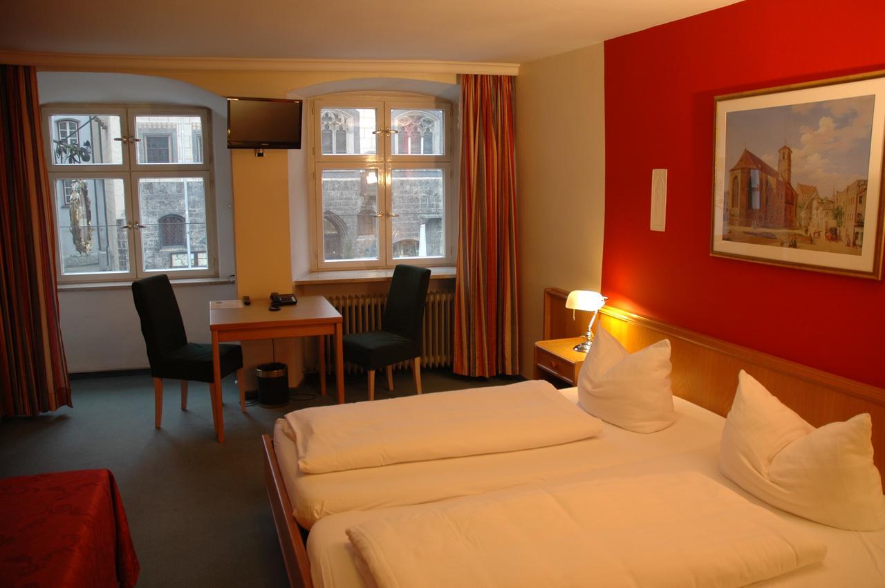 Hotel Paulanerstuben Wasserburg am Inn Exterior photo